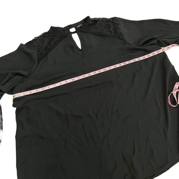 Torrid Chiffon Keyhole Neck Lace Shoulder Bell Sleeves Size 4 Top - Picture 7 of 11